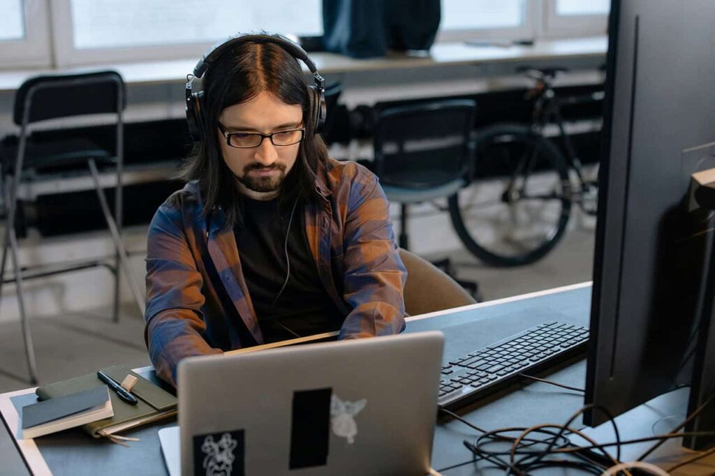 pexels cottonbro 6803542